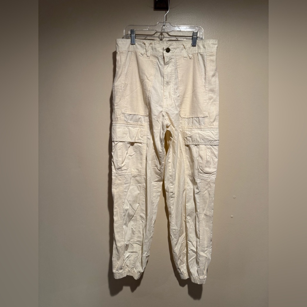 Urban Outfitters cream cargo joggers women’s size 6